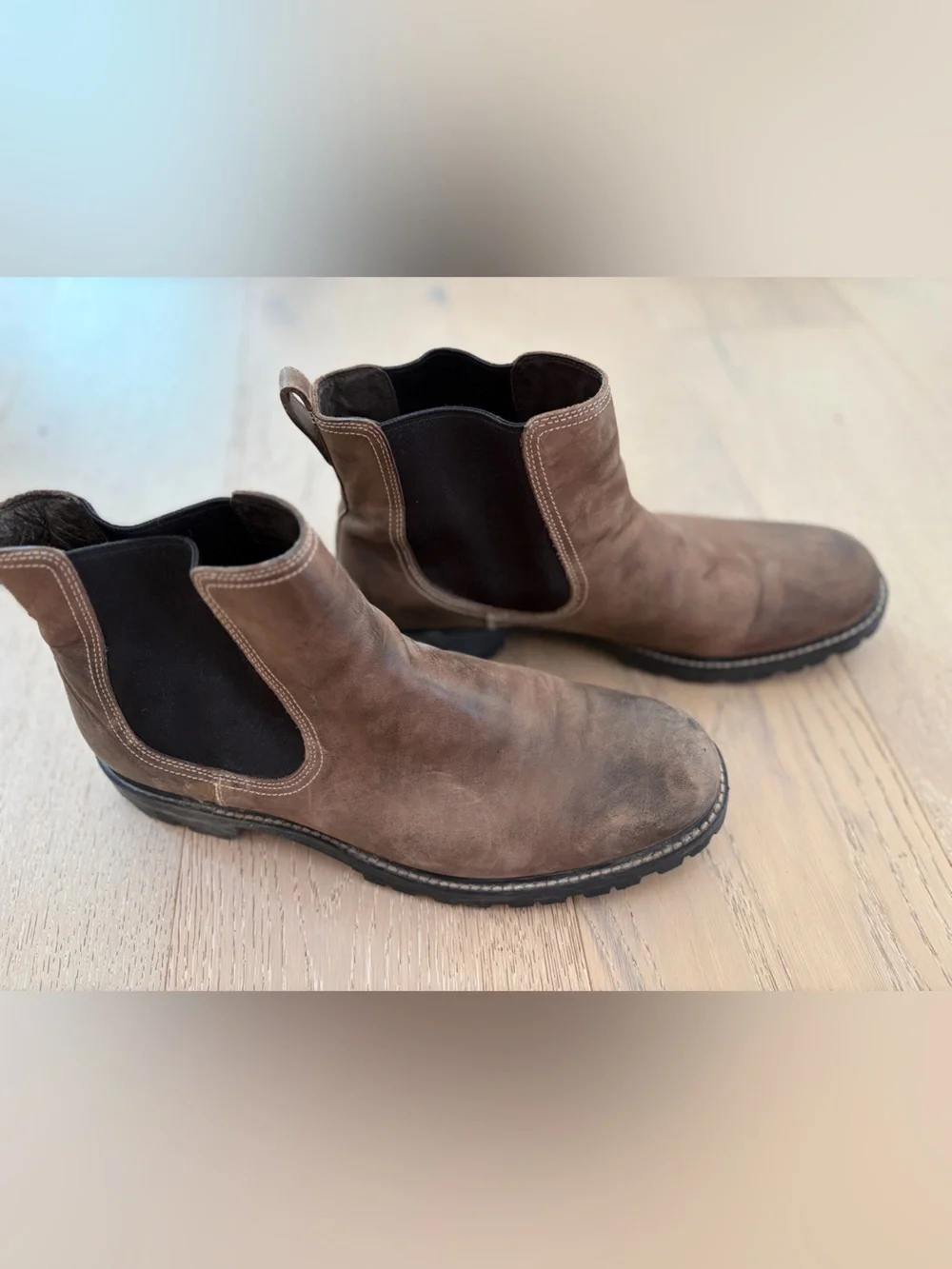 John Varvatos Men’s Brown Chelsea Boots